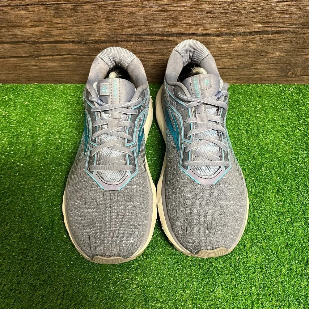 Brooks Ghost 12 Light Blue‎ Running Shoes Women’s Size 9 Medium